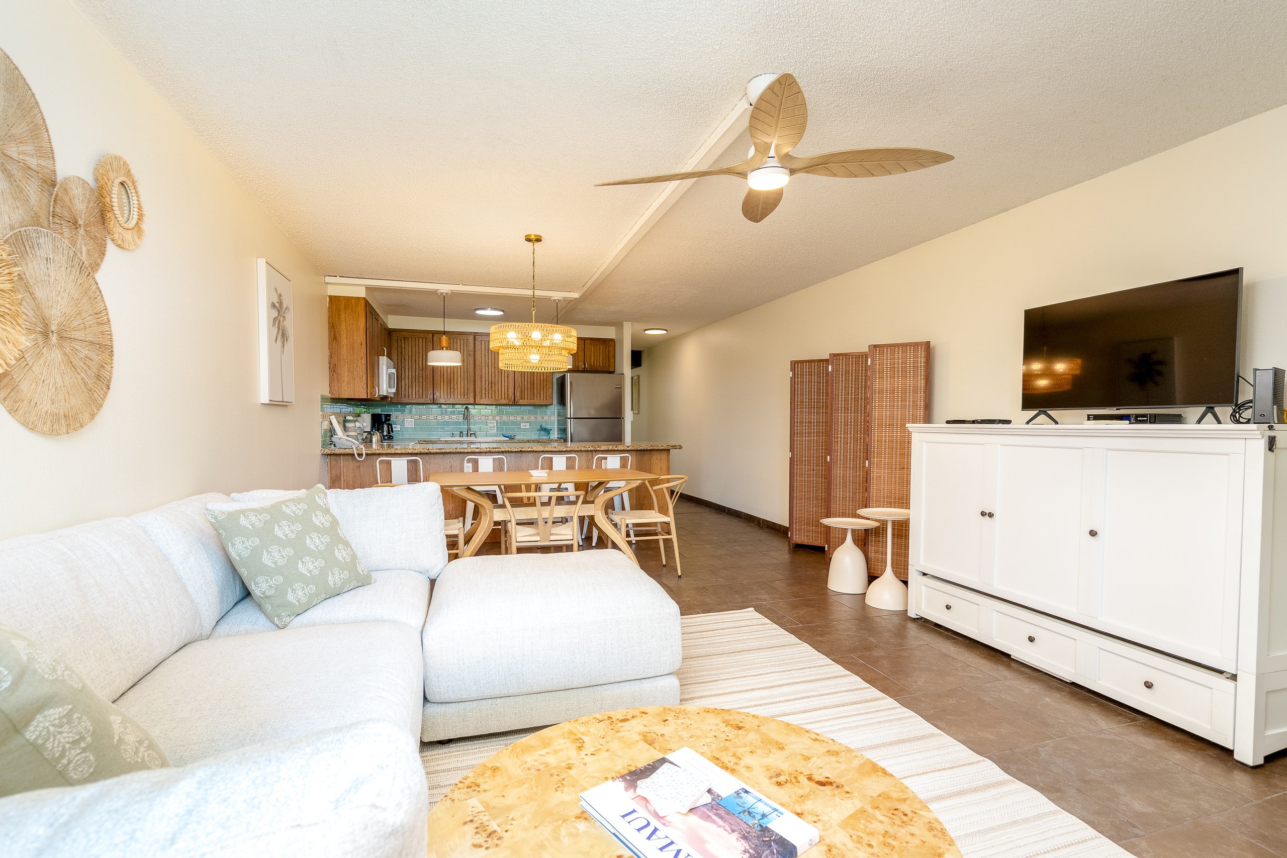 Condo in Kihei · ★5.0 · 1 bedroom · 2 beds · 2 private baths - Image 2