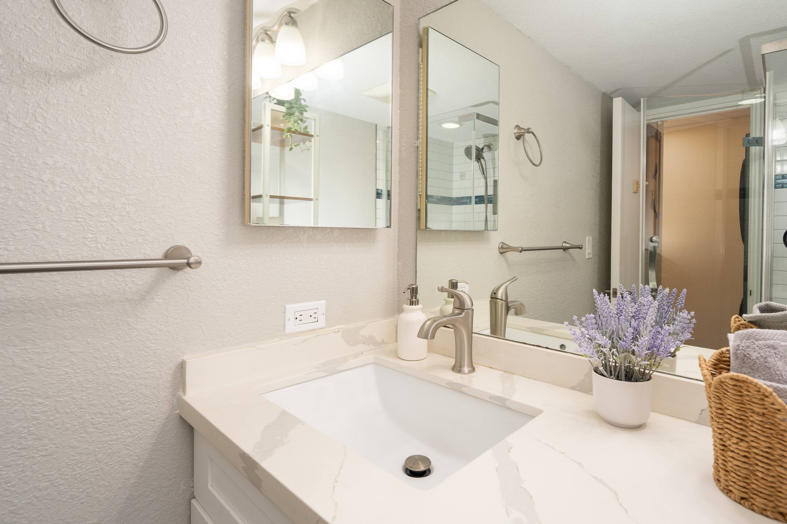 Condo in Kihei · ★5.0 · 1 bedroom · 2 beds · 2 private baths - Image 17