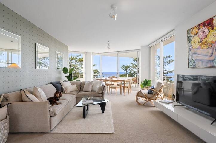 Best Beachfront Location – Beach Views Every Room gallery image 2