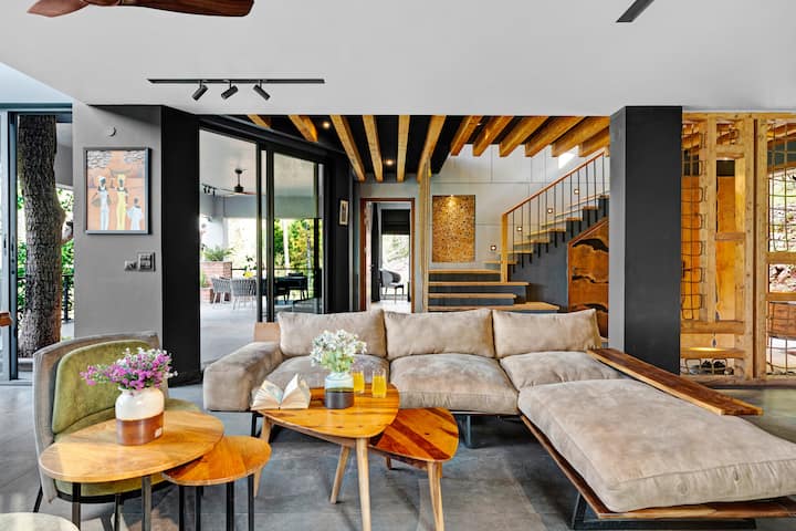 The Hill Abode, Deck View & Game Room - Houses for Rent in Solan