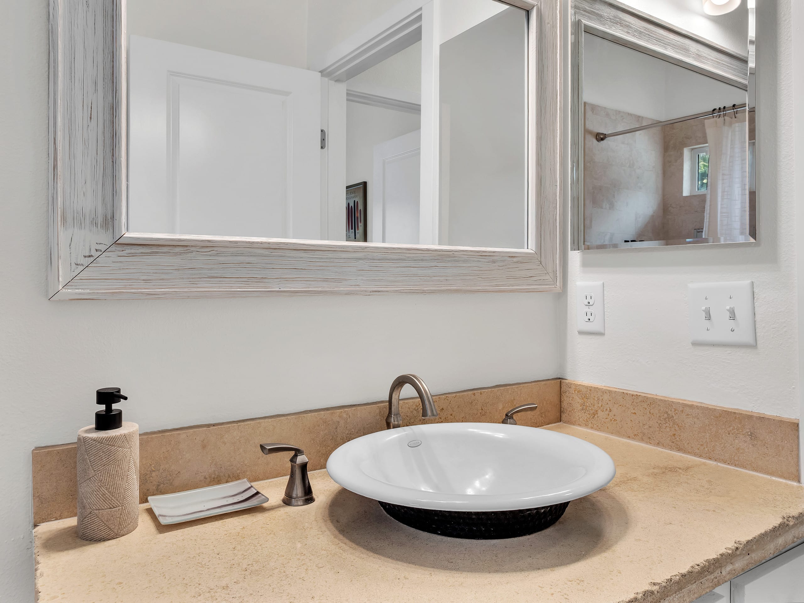 Home in Kailua-Kona · ★4.94 · 3 bedrooms · 4 beds · 2 private baths - Image 42