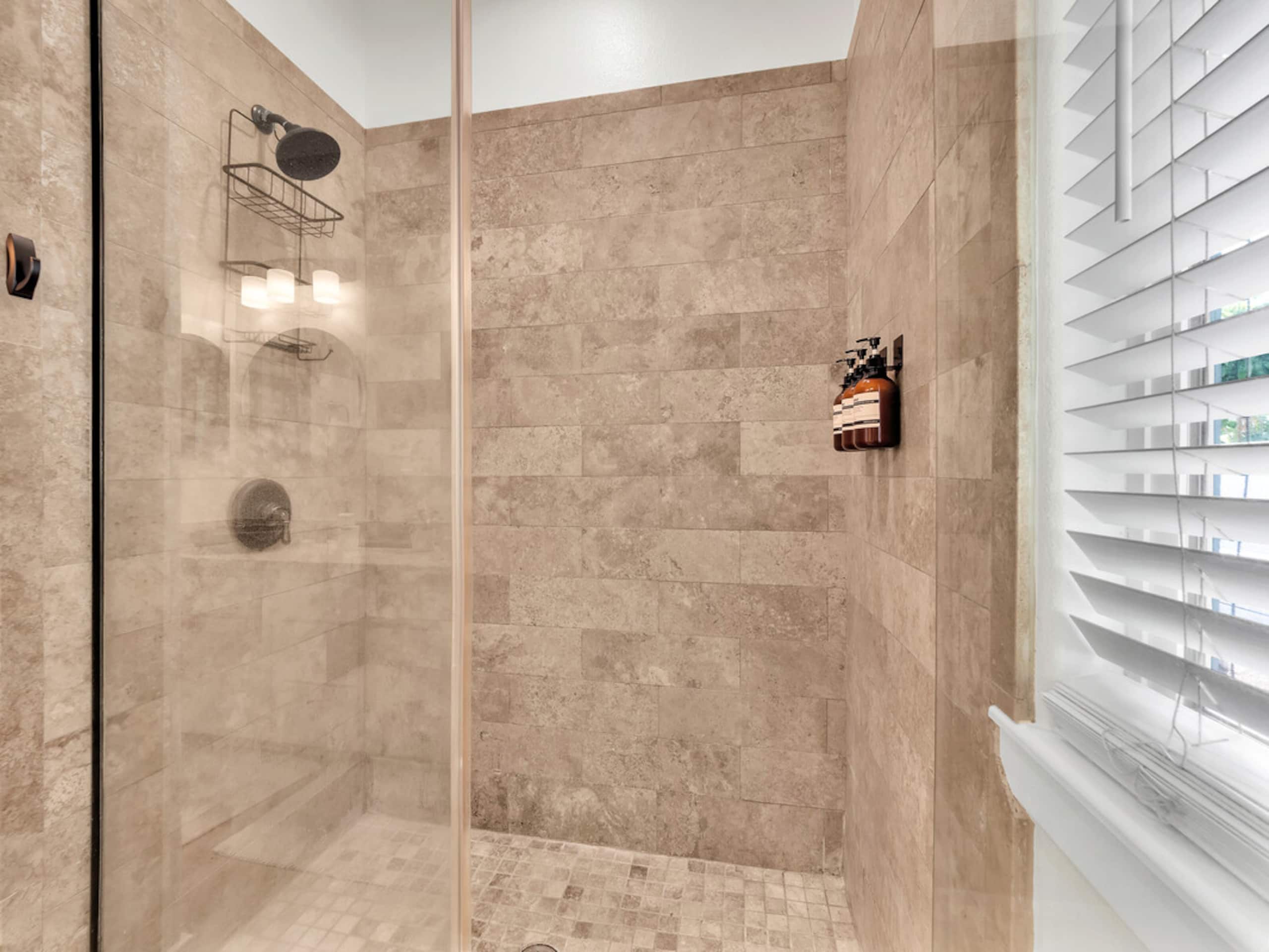 Home in Kailua-Kona · ★4.94 · 3 bedrooms · 4 beds · 2 private baths - Image 40