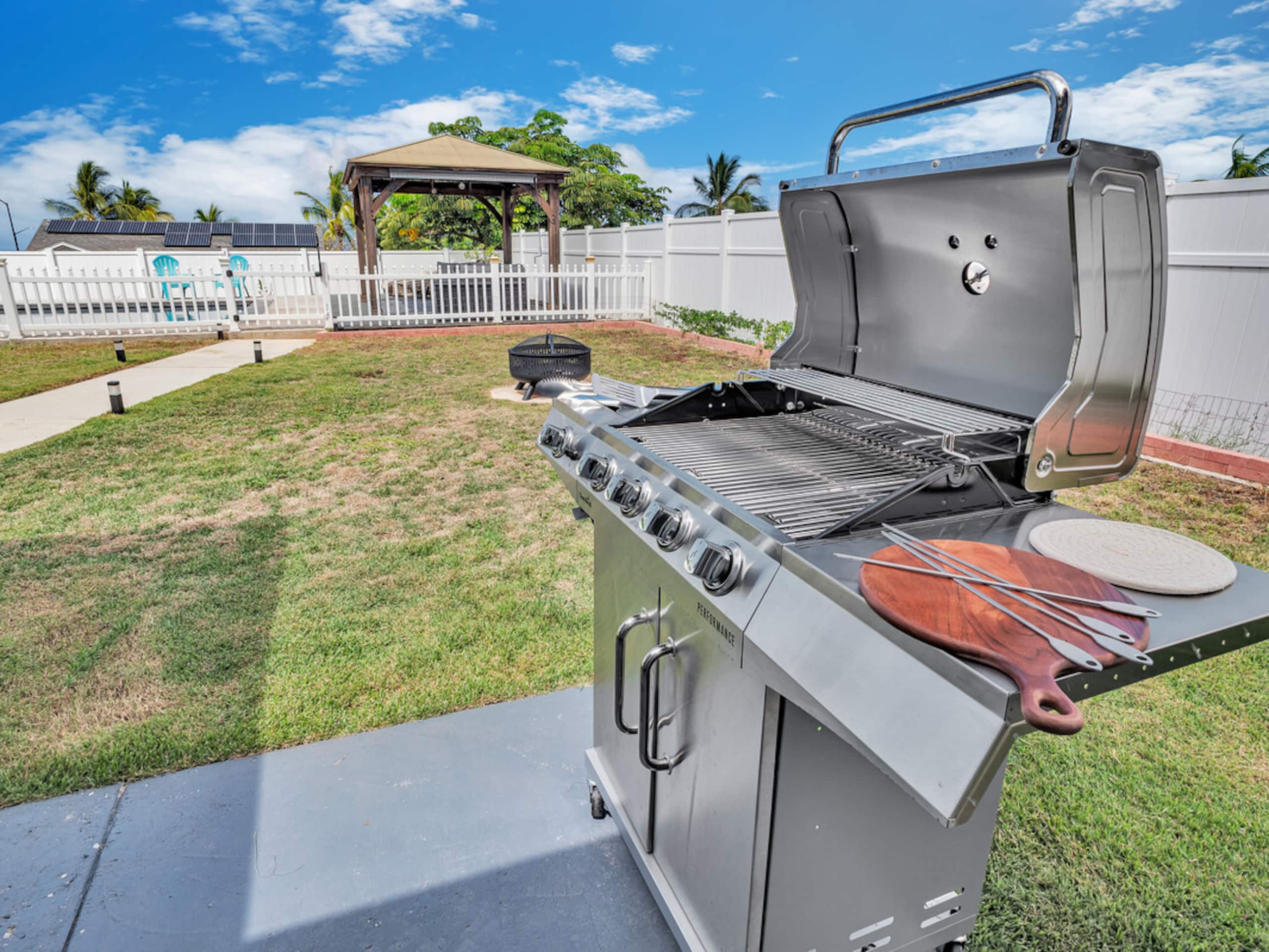 Home in Kailua-Kona · ★4.94 · 3 bedrooms · 4 beds · 2 private baths - Image 49