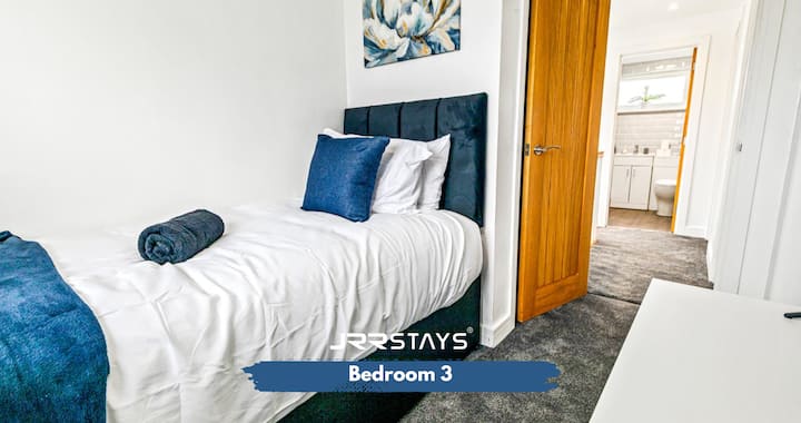 Idealan za ugodnu noć, ovaj udoban krevet za jednu osobu savršen je izbor za jednu osobu.