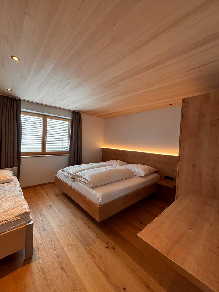 غرفة النوم 2