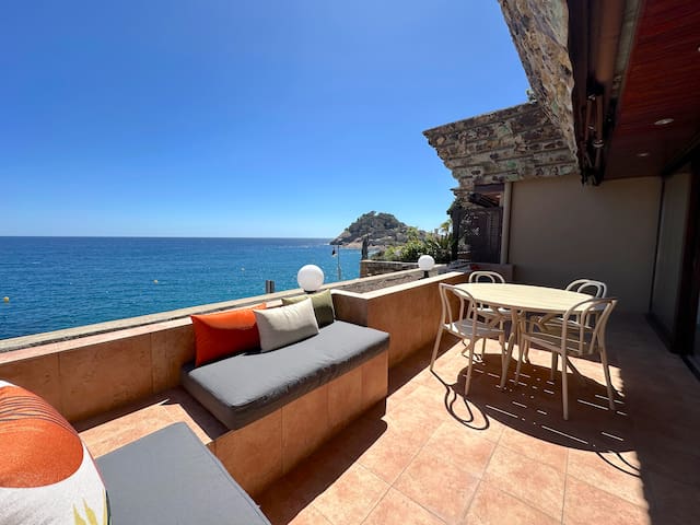 Duplex with Pool and Dreamy Sea Views gallery image 3