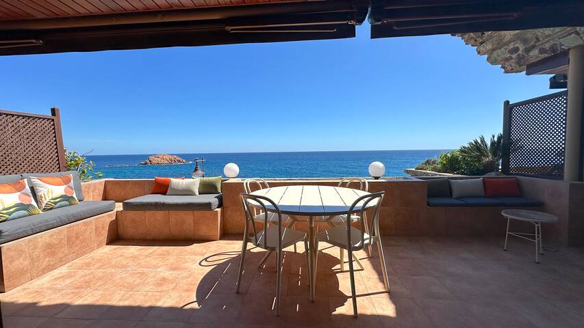 Duplex with Pool and Dreamy Sea Views gallery image 5