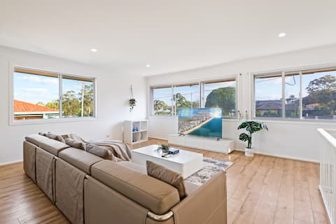 1Mins to Pinelands Plaza, 4BR Chic Family Retreat