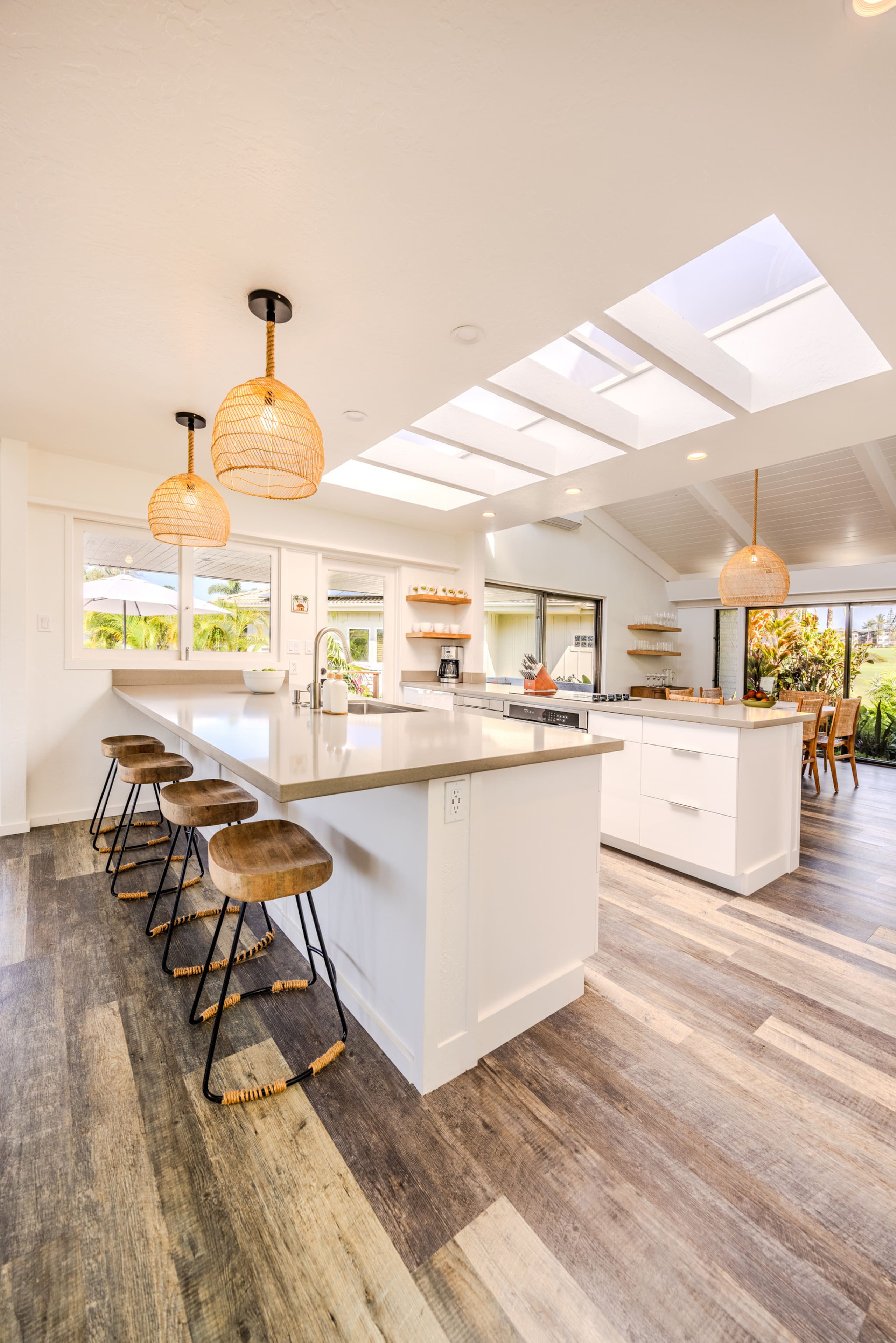 Home in Princeville · ★5.0 · 4 bedrooms · 5 beds · 3 baths - Image 7