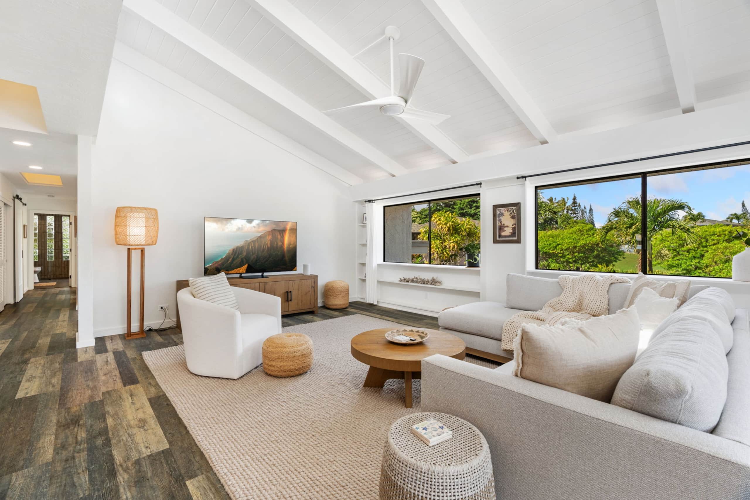 Home in Princeville · ★5.0 · 4 bedrooms · 5 beds · 3 baths - Image 3