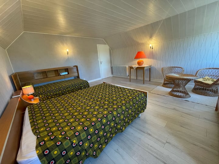 1 cama de 140/190 y 1 cama 90/190