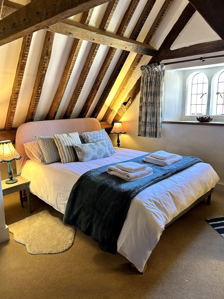 Брачен кревет (широк 180-220 см