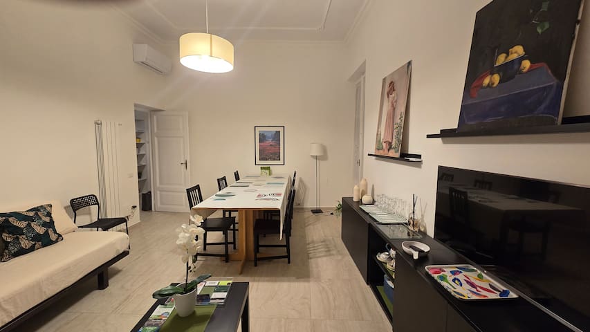 In historical center Spacious Brand New Apartment