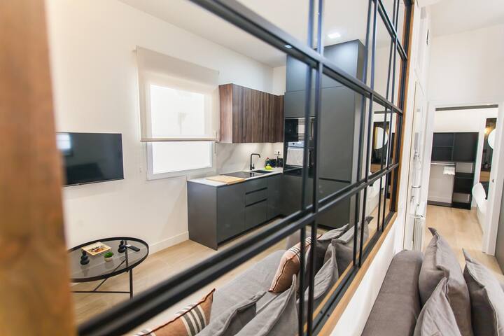 ¡Fantástico apto en el Centro Madrid! 8PAX gallery image 2