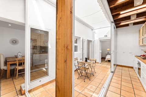 Fantastic house a short walk from the beach