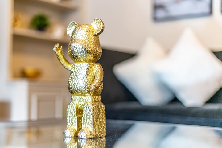 Ultra Luxury 4Bed 3Bath Knightsbridge Home Harrods gallery image 4