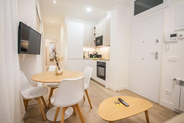 ¡Único apto en el Centro Madrid! 6PAX gallery image 4