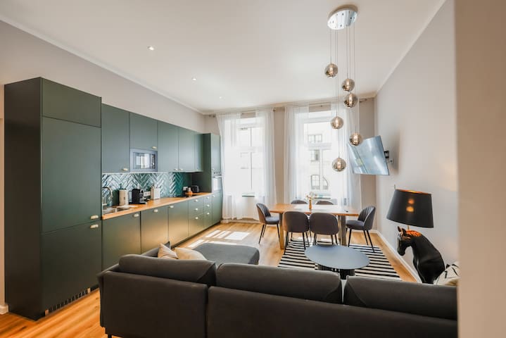 ※ Flatista Homes – Auguste※ 3BR Deluxe