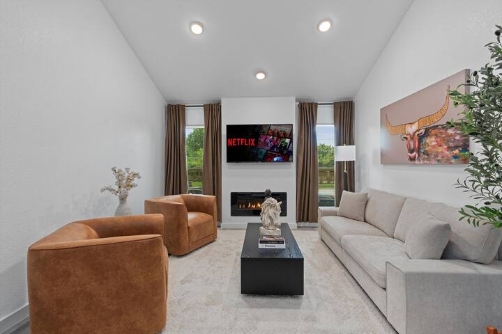 Up to 16 people – Balcony Access – Multi Home gallery image 2