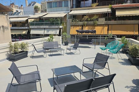 Omian Emerald House | sunlit balcony & Rooftop 2