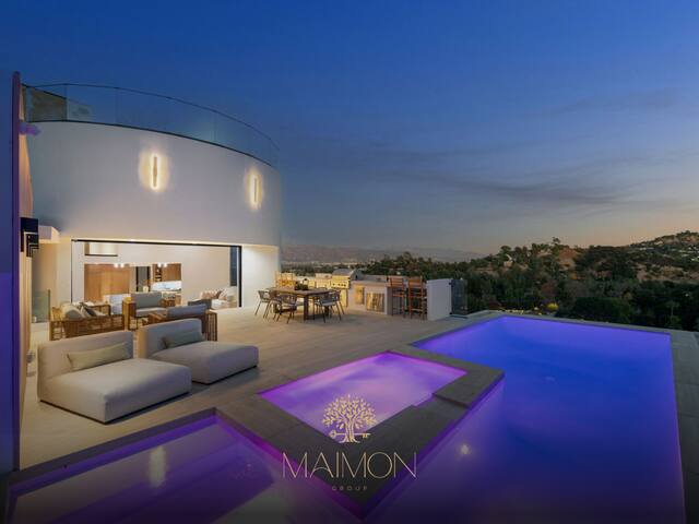 Luxe Studio City Retreat w/ Scenic Pool & Views