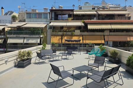 Omian Emerald House  | Chic Interior, metro 3' 3