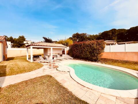 Villa Aurea: a peaceful haven with pool/8 people