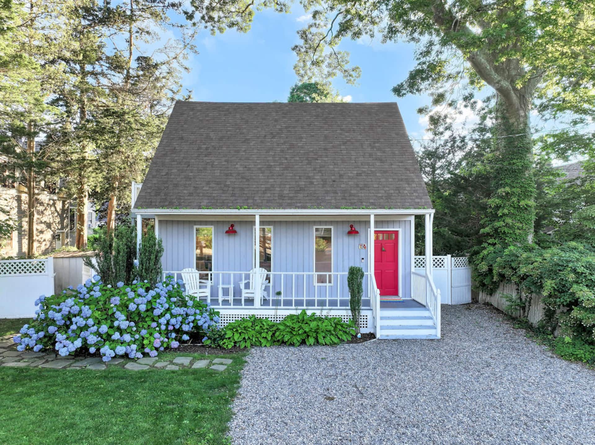 Perfect Cape Beach Cottage in Madison CT!