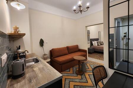Omian Emerald House | balcony oasis & rooftop 5