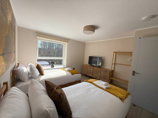 Holyrood Hidden Gem-City Centre 4-Bedrooms gallery image 5