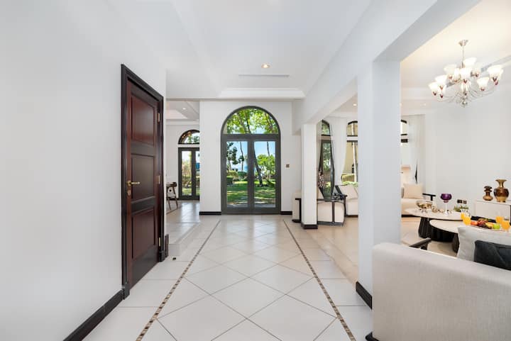 Luxury Villa | Pool - Beach Access & Fishing Zone - Dubaï