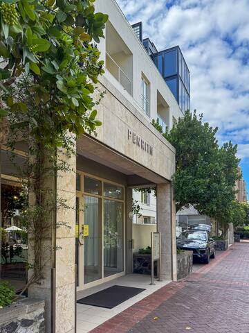 Marina Sunset Suite gallery image 3