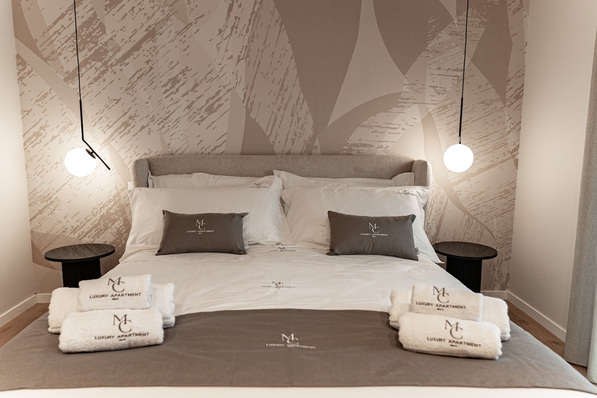MC Lux Apt — 5