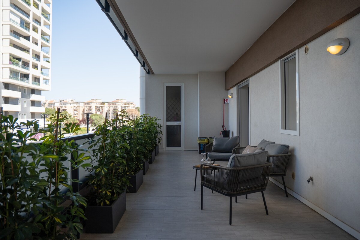 MC Lux Apt — 38