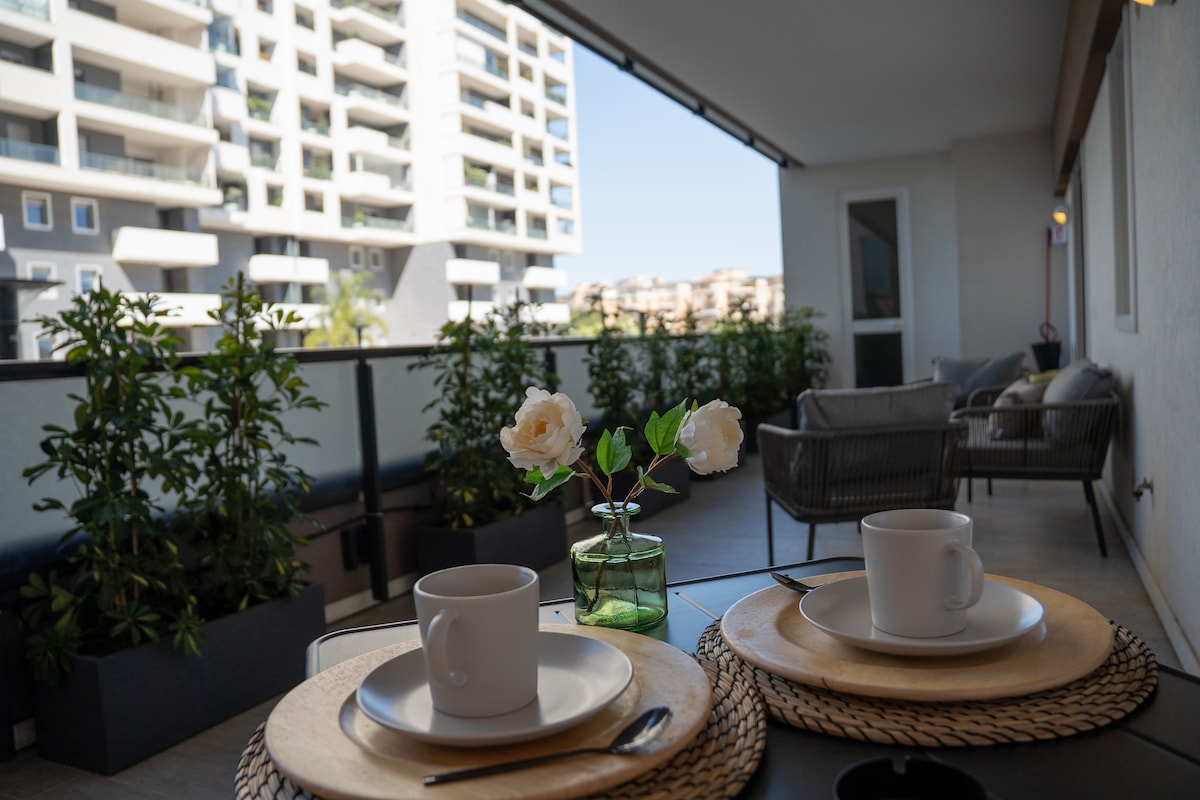 MC Lux Apt — 41