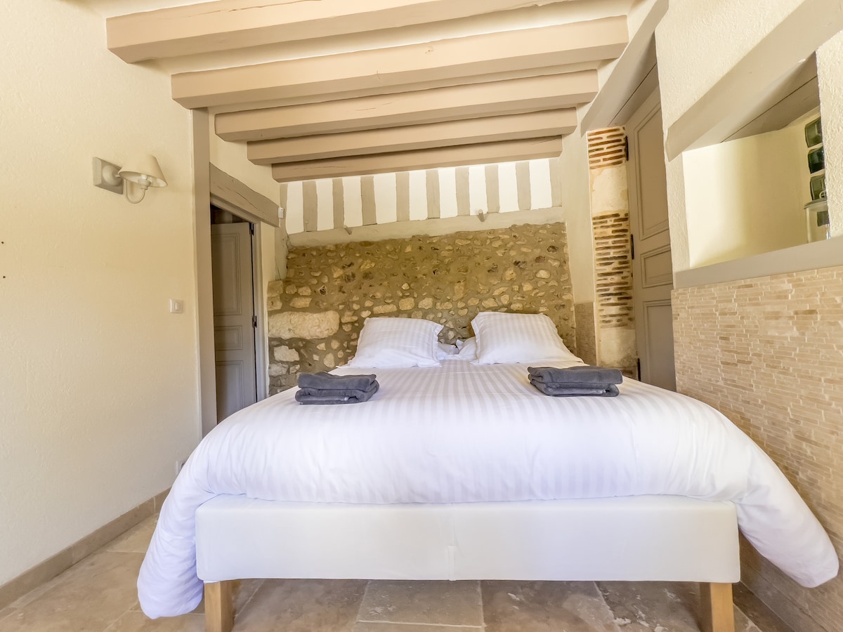 Bergerie - Ghorofa ya chini - Chumba cha kulala 1 - kitanda 1 cha watu wawili