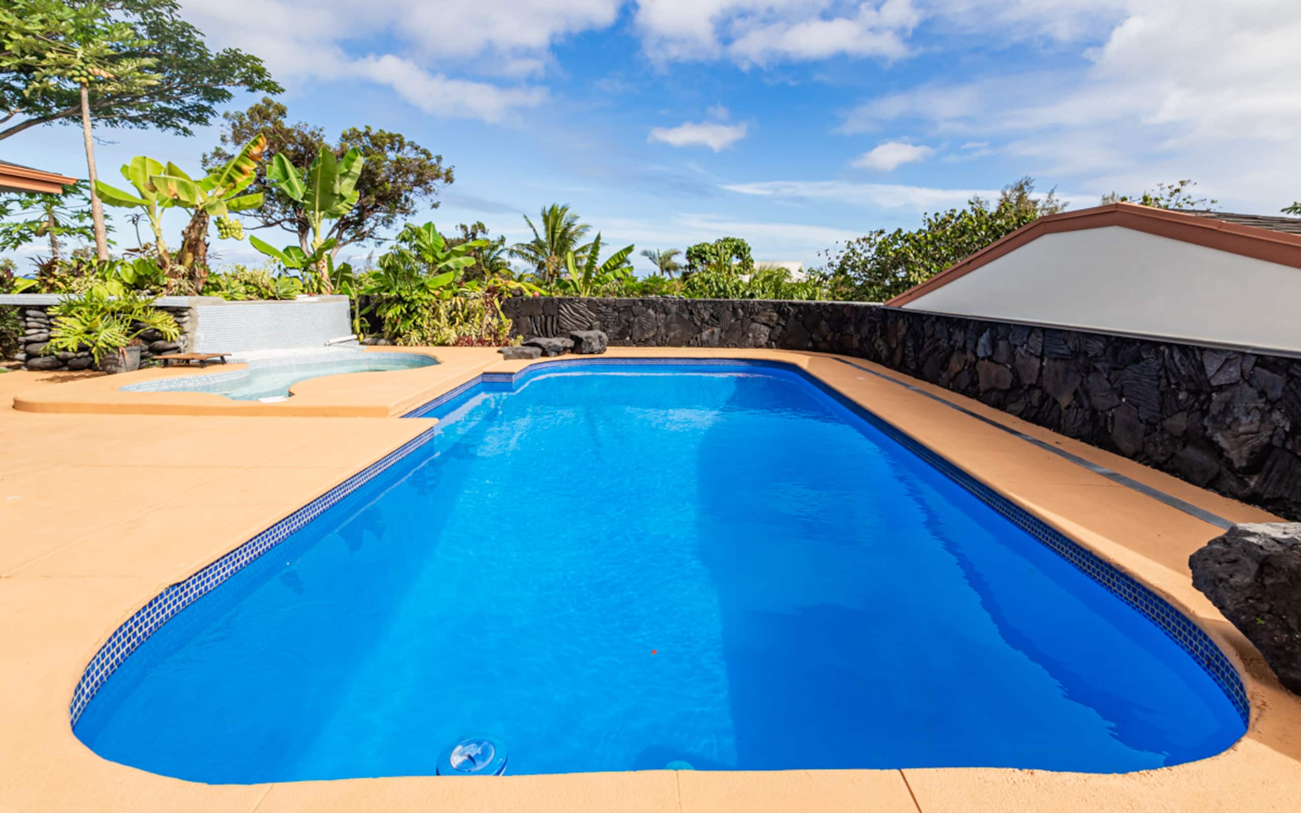 Villa in Pahoa · ★4.86 · 4 bedrooms · 6 beds · 2 private baths - Image 32