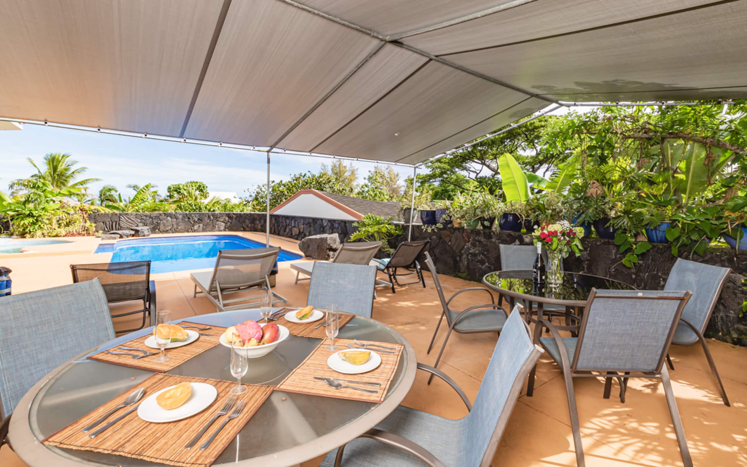Villa in Pahoa · ★4.86 · 4 bedrooms · 6 beds · 2 private baths - Image 12
