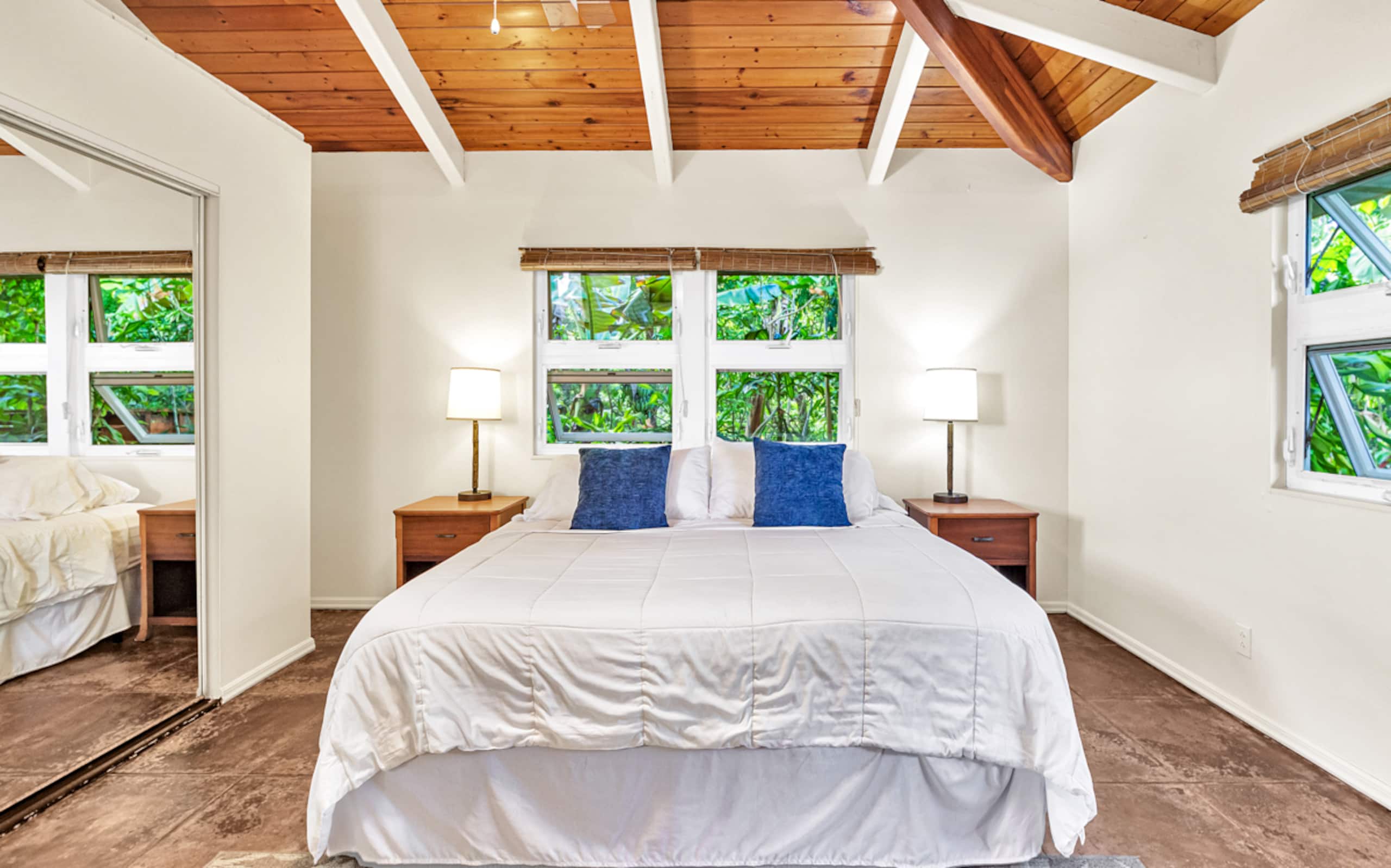 Villa in Pahoa · ★4.86 · 4 bedrooms · 6 beds · 2 private baths - Image 17