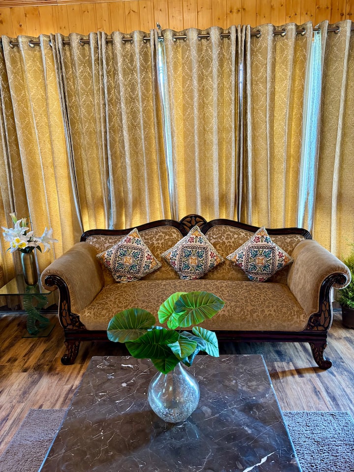 The Woodstone Villa By Nivaas• Entire 5bhk Villa • - Srinagar