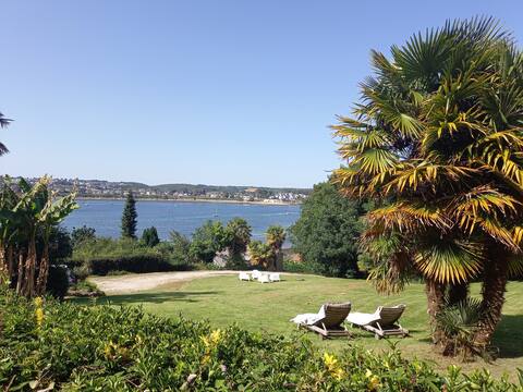 Charming holiday home, waterfront