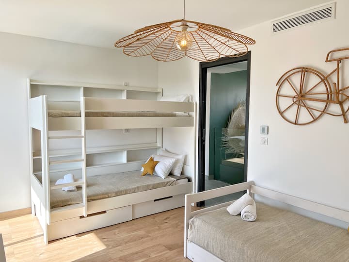 საძინებელი 4