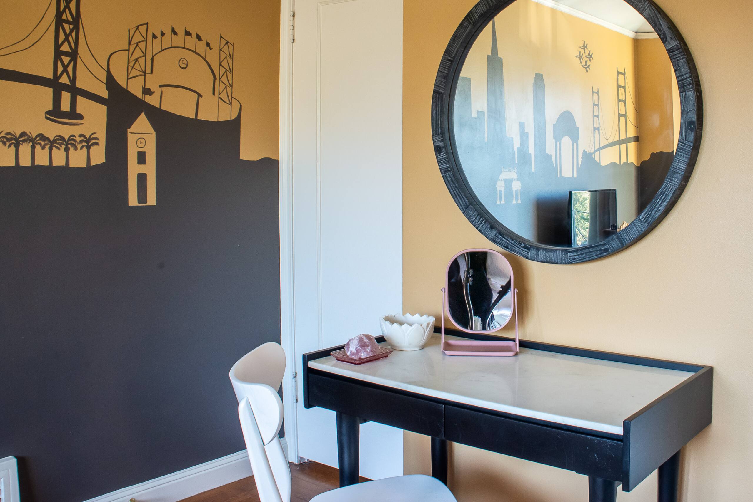 Home in San Francisco · ★4.95 · 2 bedrooms · 2 beds · 2 baths - Image 26