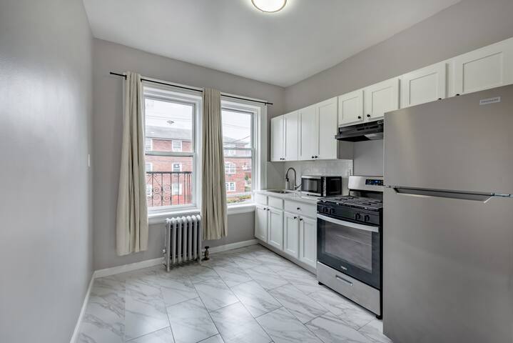 2 Fully Furnished Apartments gallery image 3