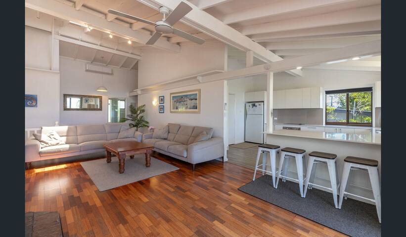 Perfect Blend – Ocean, Lake & Bush gallery image 5