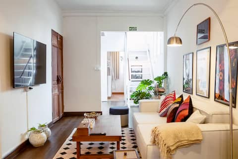 5BR entire-apartment with rooftop in city BTS