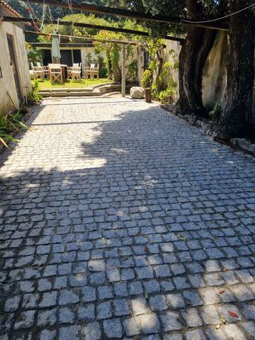 Garden House 1680 gallery image 2