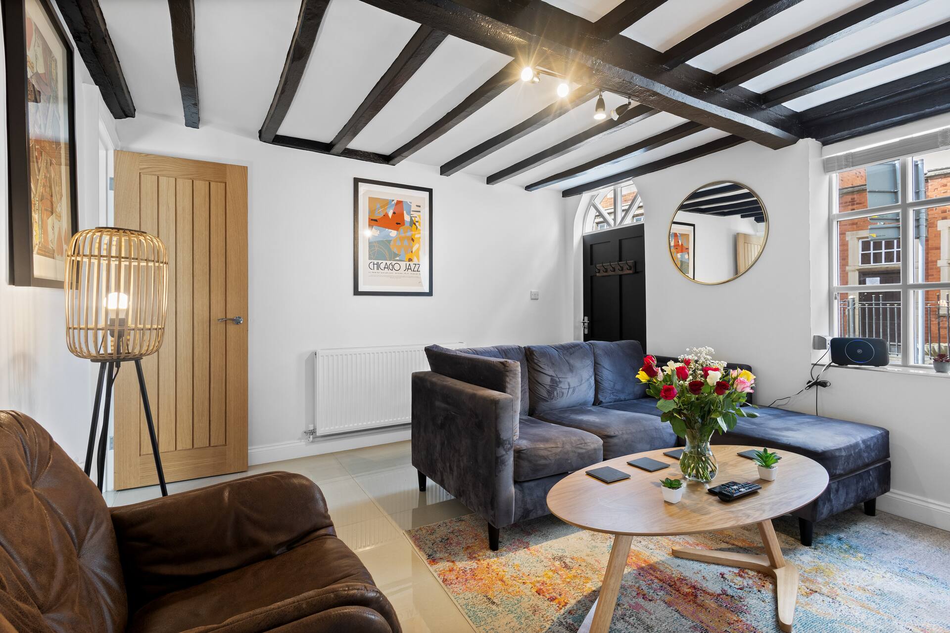 Market Bosworth l 4BR l Sleeps 8 l With Backyard