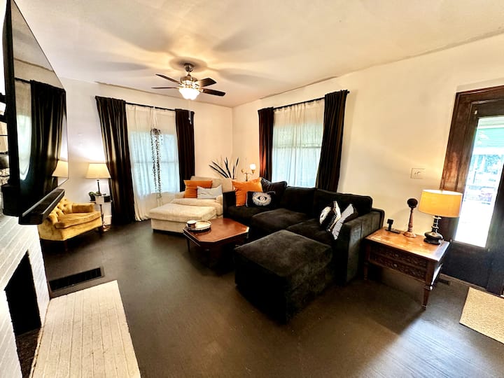 House For Hangs! Downtown, Lucas Oil, Gainbridge! - Indianapolis, IN
