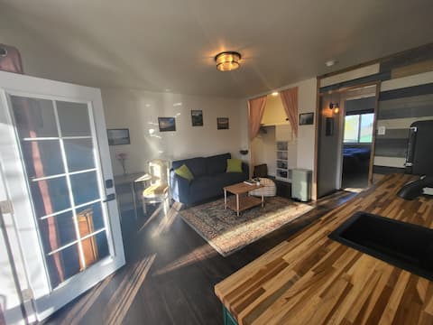 Successful Airbnb property: Green Mountain Cottage in Ward 4 Coalition